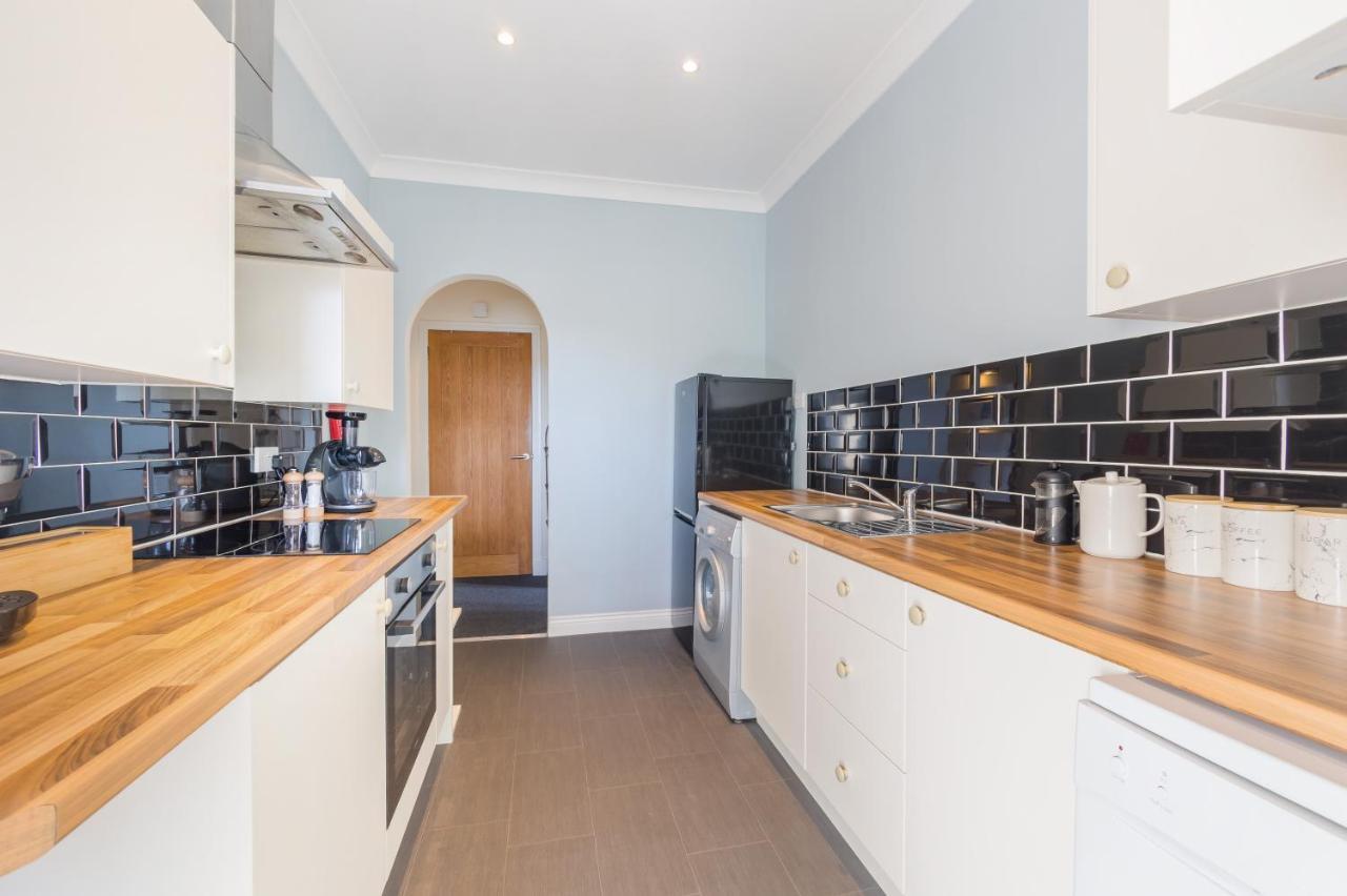 Beautiful 2 To 3 Bed Apartment With Stunning Views! Ayr Bagian luar foto