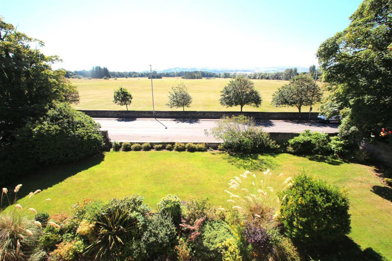 Beautiful 2 To 3 Bed Apartment With Stunning Views! Ayr Bagian luar foto