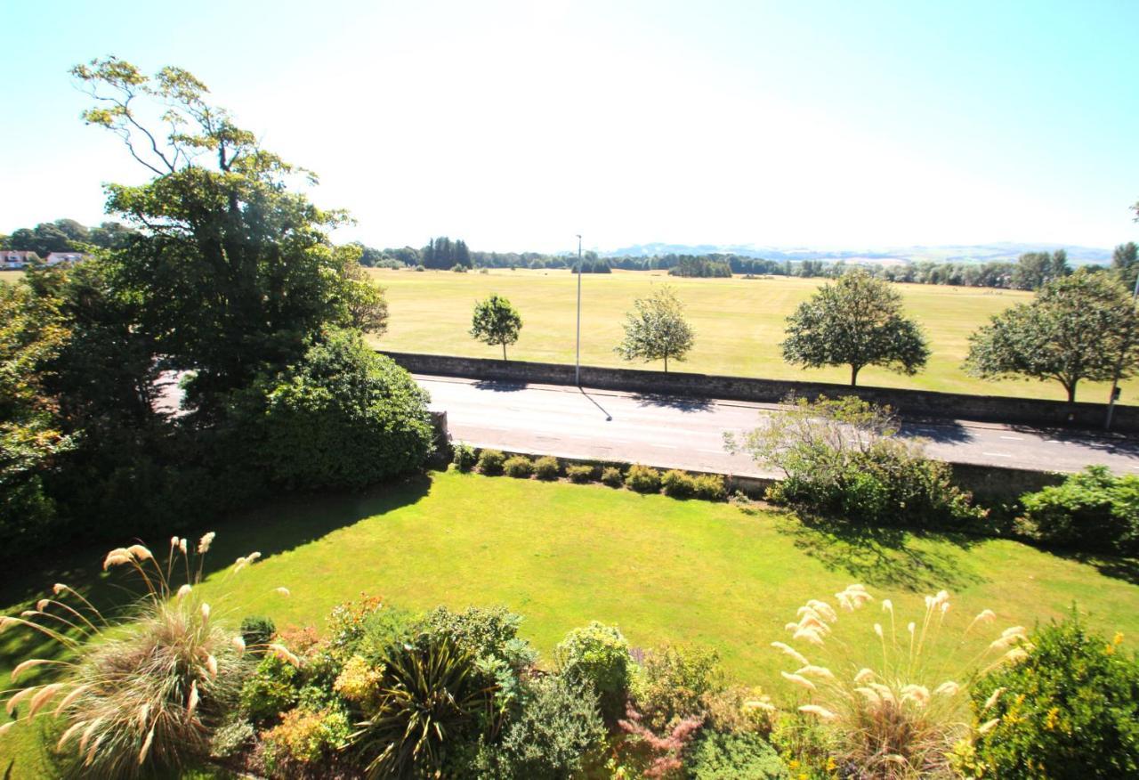 Beautiful 2 To 3 Bed Apartment With Stunning Views! Ayr Bagian luar foto